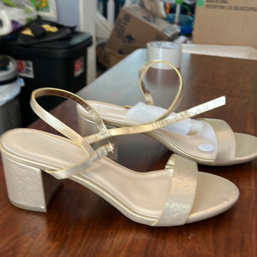 Block heel dress sandals